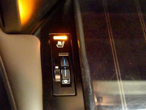 Used 2020 Lexus GX 460 Luxury w/ Luxury Sport Package image 32