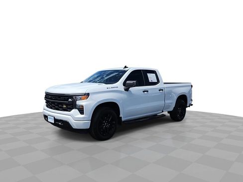 Certified 2025 Chevrolet Silverado 1500 Custom RWD image 4