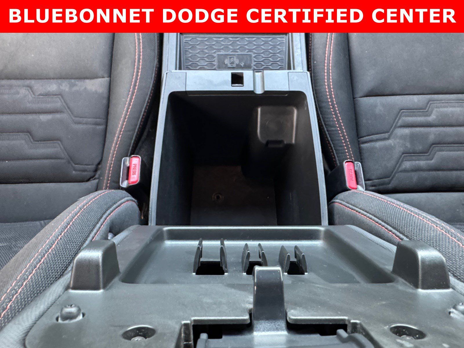 Used 2023 Nissan Frontier PRO-4X w/ Pro Convenience Package AWD/4WD image 18