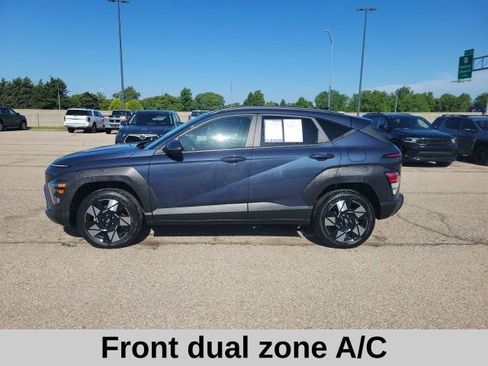 Used 2024 Hyundai Kona SEL AWD/4WD image 3