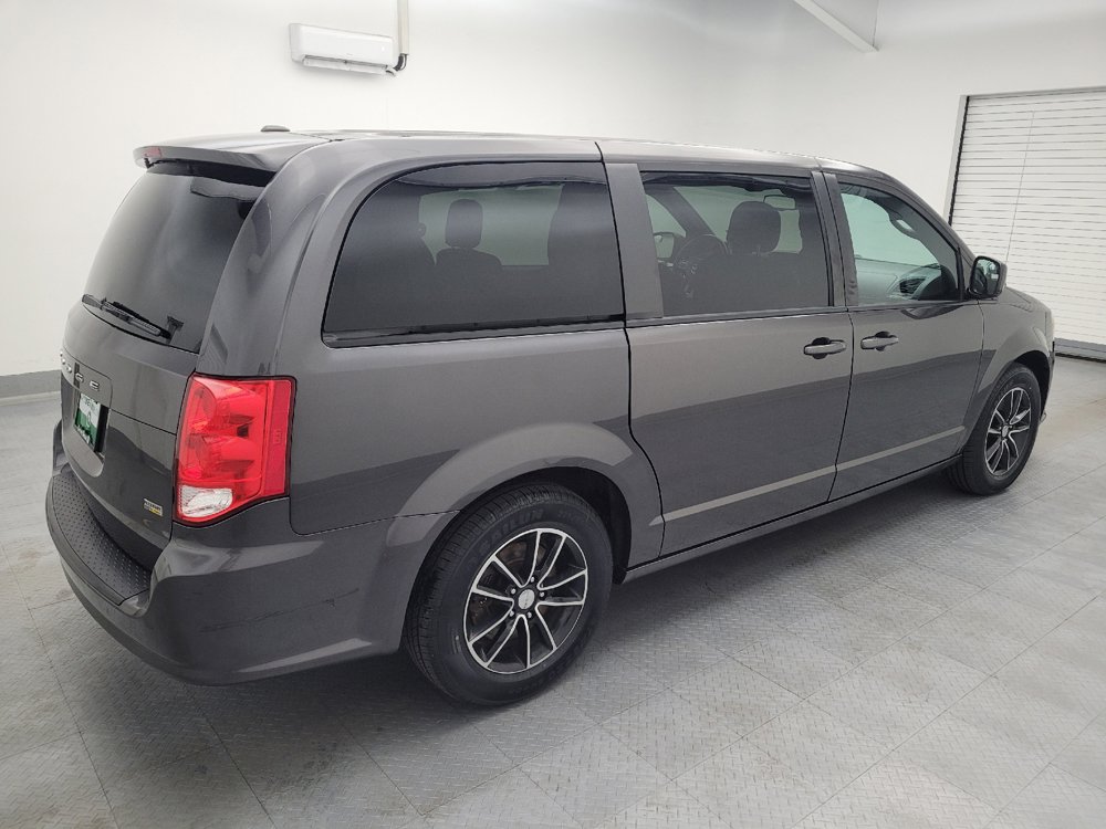 Used 2018 Dodge Grand Caravan SE FWD image 10