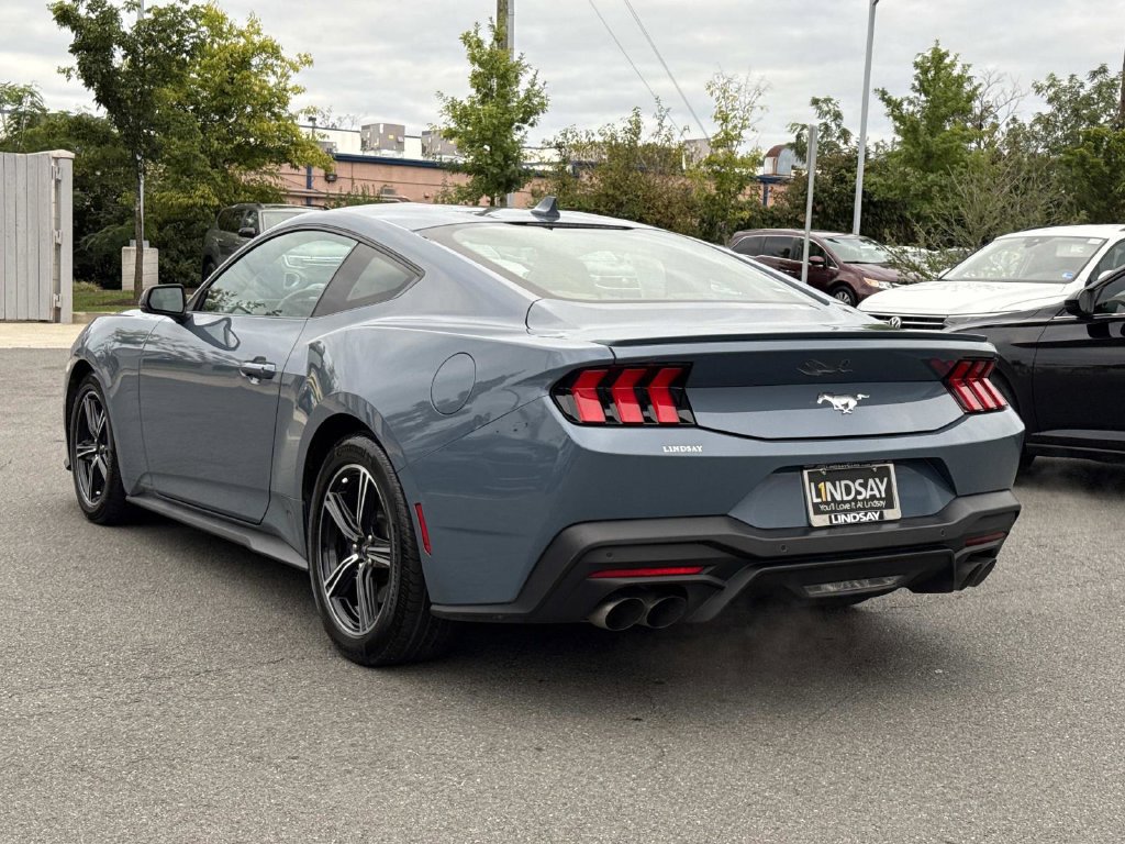 Used 2024 Ford Mustang Premium RWD image 5