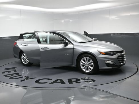 Used 2024 Chevrolet Malibu LT FWD image 25