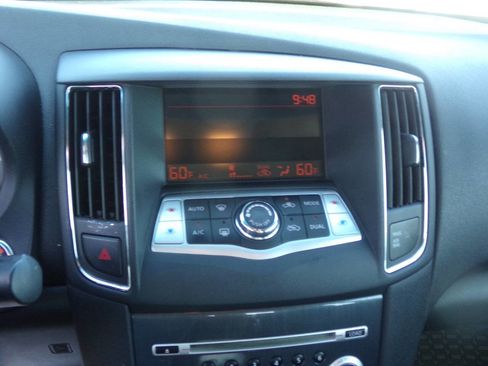 Used 2012 Nissan Maxima 3.5 SV w/ Cold Pkg FWD image 25
