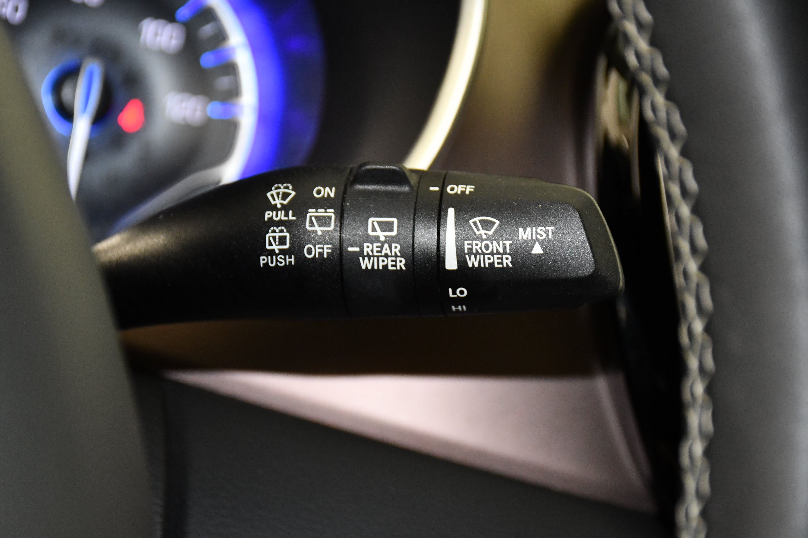 Used 2023 Chrysler Voyager LX FWD image 24