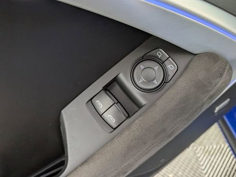 Used 2018 Chevrolet Camaro SS image 23