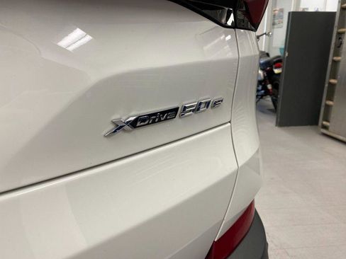 Used 2024 BMW X5 xDrive50e image 24