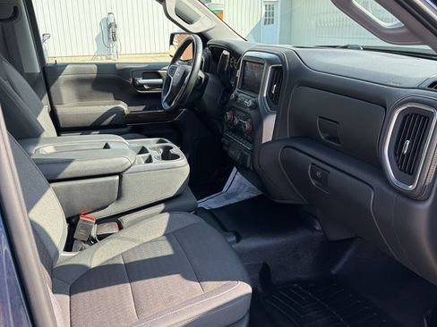 Used 2021 Chevrolet Silverado 1500 LT w/ Z71 Off-Road Package AWD/4WD image 17