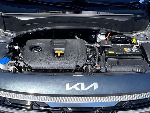 Used 2024 Kia Seltos EX AWD/4WD image 11