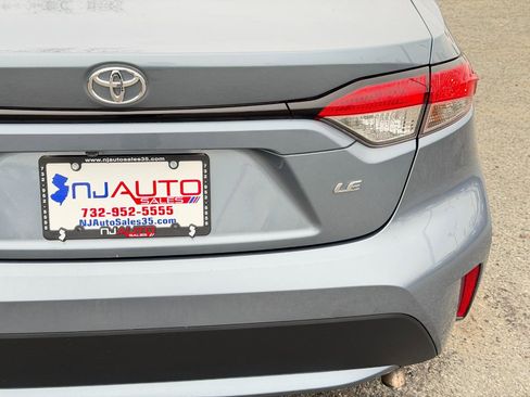 Used 2022 Toyota Corolla LE FWD image 74