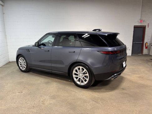 Used 2023 Land Rover Range Rover Sport SE AWD/4WD image 10