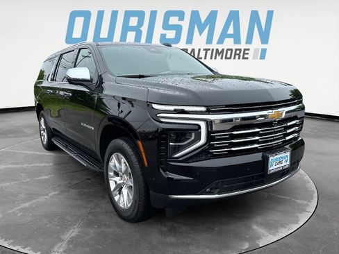 Used 2025 Chevrolet Suburban Premier AWD/4WD image 1