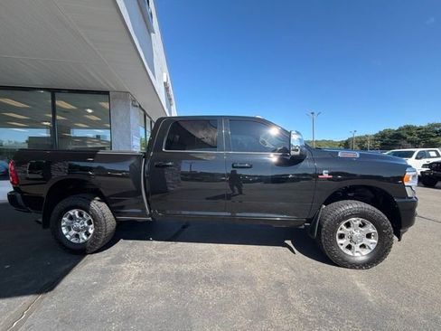 Used 2023 RAM 2500 Laramie AWD/4WD image 4
