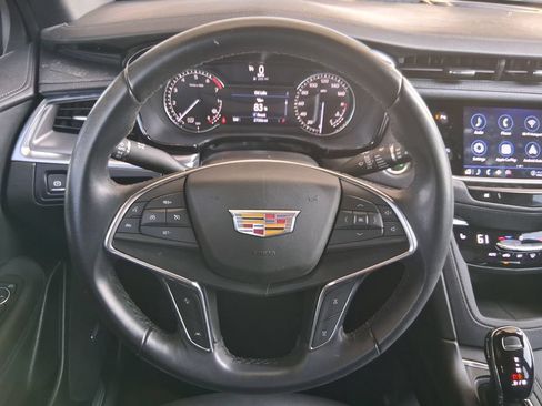 Used 2023 Cadillac XT5 Luxury FWD image 10
