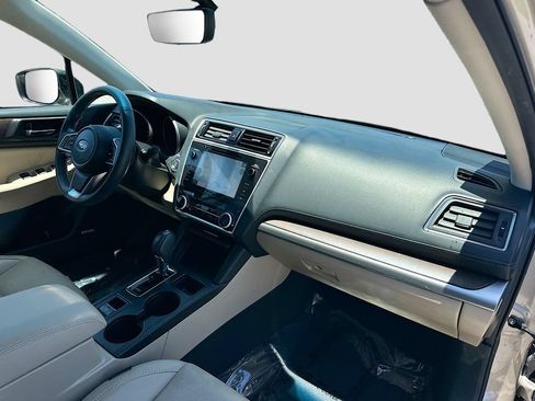 Used 2018 Subaru Outback 2.5i Limited AWD/4WD image 29