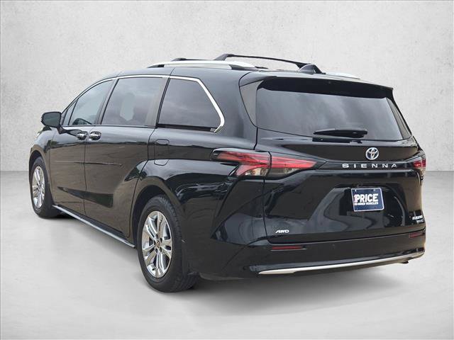 Used 2022 Toyota Sienna Platinum AWD/4WD image 8