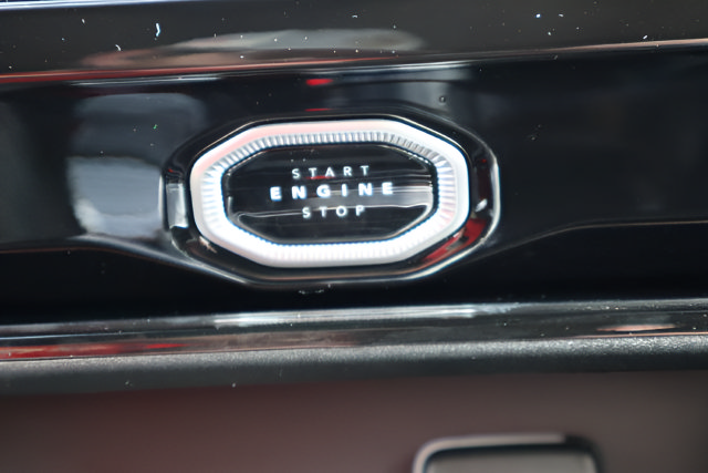 New 2027 Jeep Grand Cherokee Altitude AWD/4WD image 30