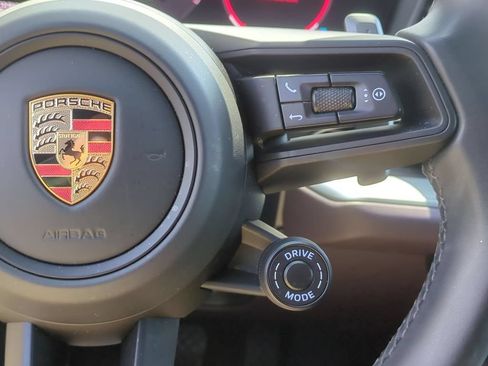 Used 2024 Porsche Cayenne AWD/4WD image 16