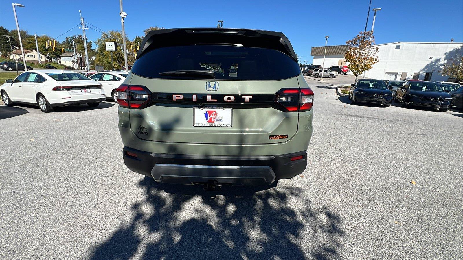 New 2026 Honda Pilot TrailSport image 5