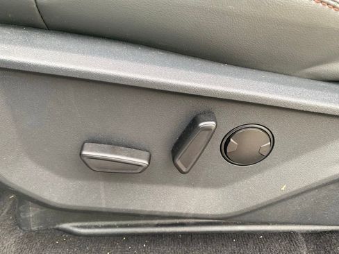 Used 2025 Ford Expedition Active image 15