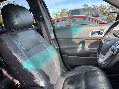 Used 2014 Ford Explorer Limited w/ Equipment Group 302A image 9