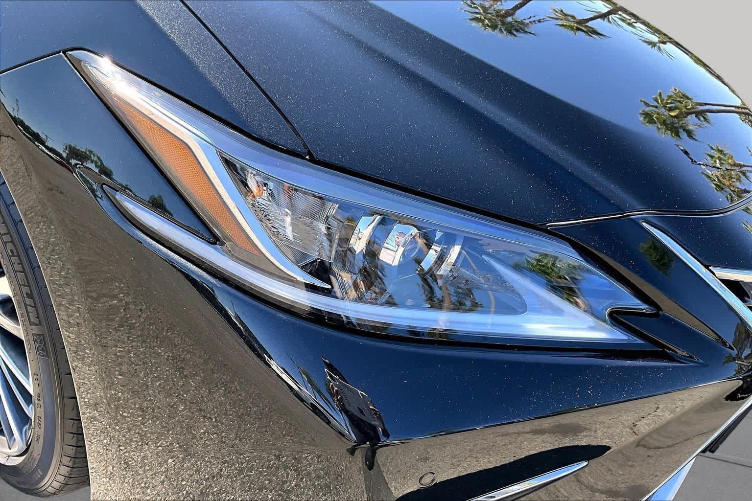 Certified 2024 Lexus ES 350 w/ Premium Package FWD image 26