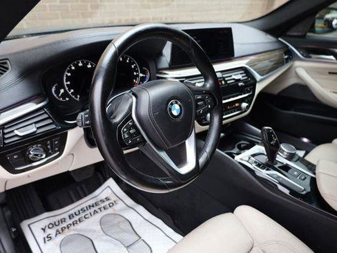 Used 2017 BMW 530i image 14
