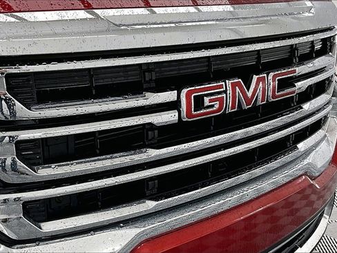 Used 2023 GMC Acadia SLE w/ Driver Convenience Package image 29