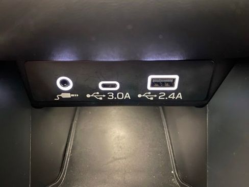 Used 2024 Subaru Outback Premium AWD/4WD image 18