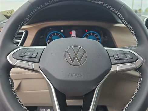 New 2026 Volkswagen Atlas SE image 24