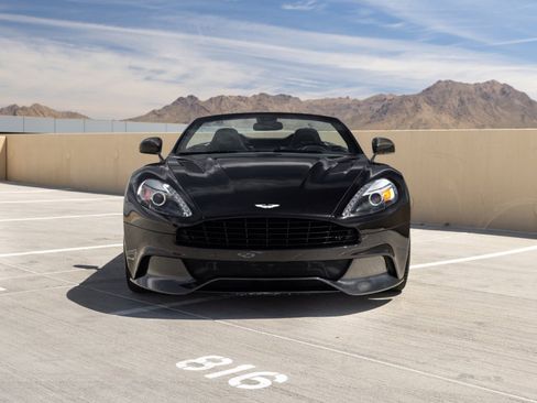 Used 2015 Aston Martin Vanquish Volante RWD image 3