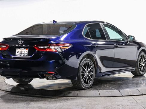 Certified 2022 Toyota Camry SE FWD image 5