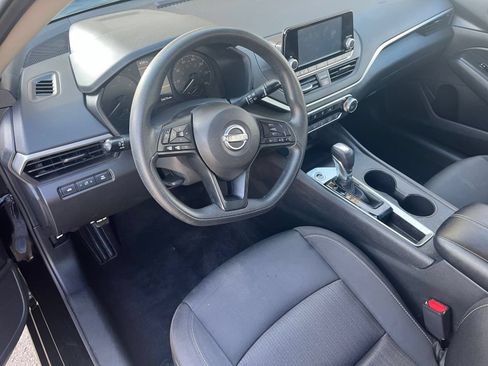 Used 2023 Nissan Altima 2.5 S FWD image 33