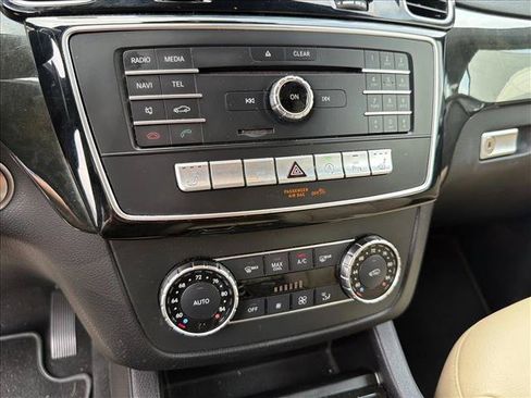 Used 2018 Mercedes-Benz GLS 450 4MATIC image 19