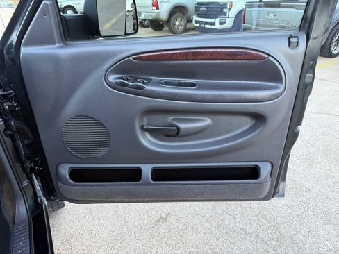 Used 2002 Dodge Ram 3500 Truck ST image 18