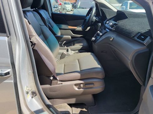 Used 2013 Honda Odyssey Touring image 19