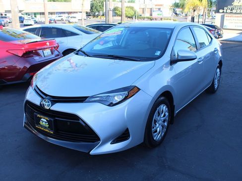 Used 2019 Toyota Corolla LE FWD image 4