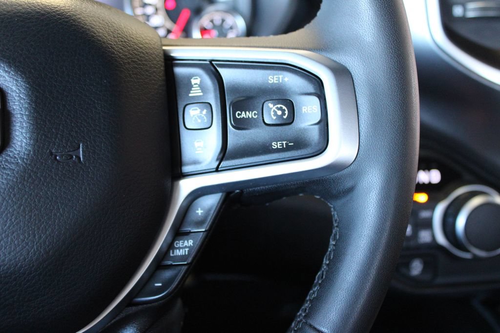 Used 2025 RAM 1500 Big Horn AWD/4WD image 31