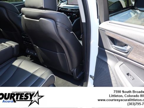 Used 2024 Acura MDX SH-AWD w/ Advance Package image 33