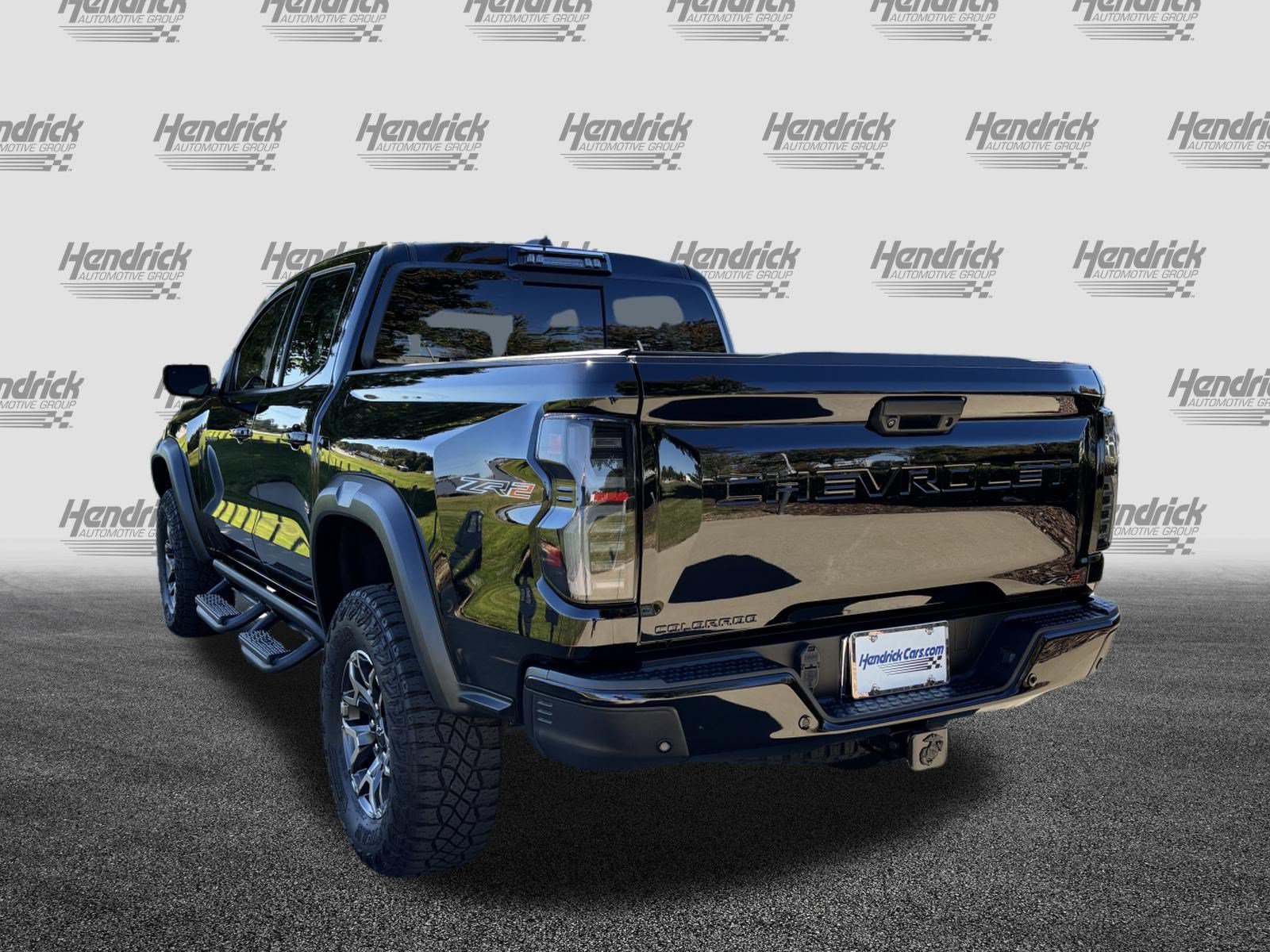 Used 2024 Chevrolet Colorado ZR2 w/ Technology Package AWD/4WD image 8