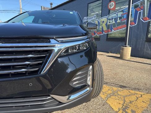 Used 2024 Chevrolet Equinox Premier AWD/4WD image 3