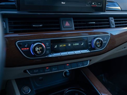 Used 2022 Audi A4 2.0T allroad Premium image 25