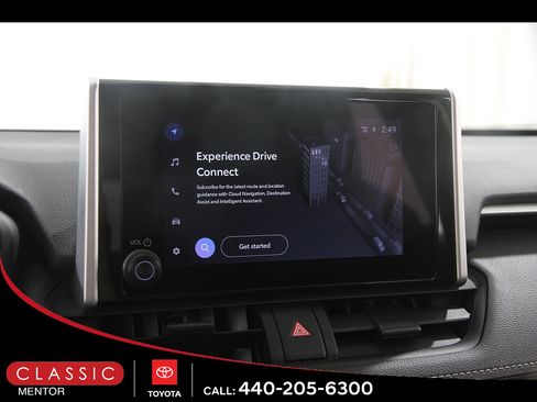 Used 2025 Toyota RAV4 XLE FWD image 10