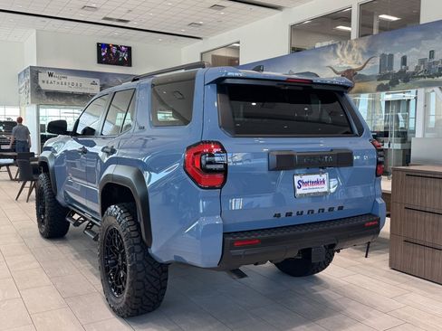 Used 2026 Toyota 4Runner SR5 image 4