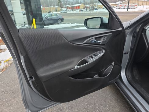 Used 2023 Chevrolet Malibu LT image 16