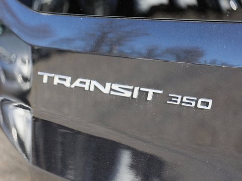 Used 2023 Ford Transit 350 XLT image 9