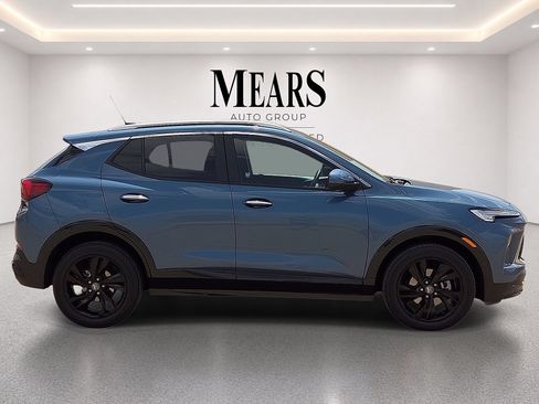 Used 2024 Buick Encore GX Sport Touring FWD image 6