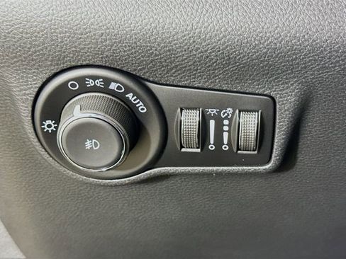 New 2026 Jeep Compass Latitude AWD/4WD image 10