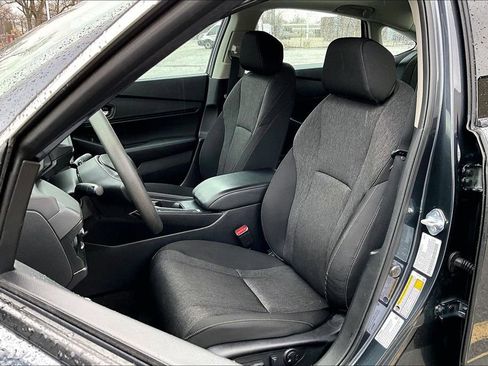 Used 2023 Honda Accord EX image 24