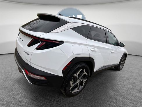 Used 2023 Hyundai Tucson Limited image 3